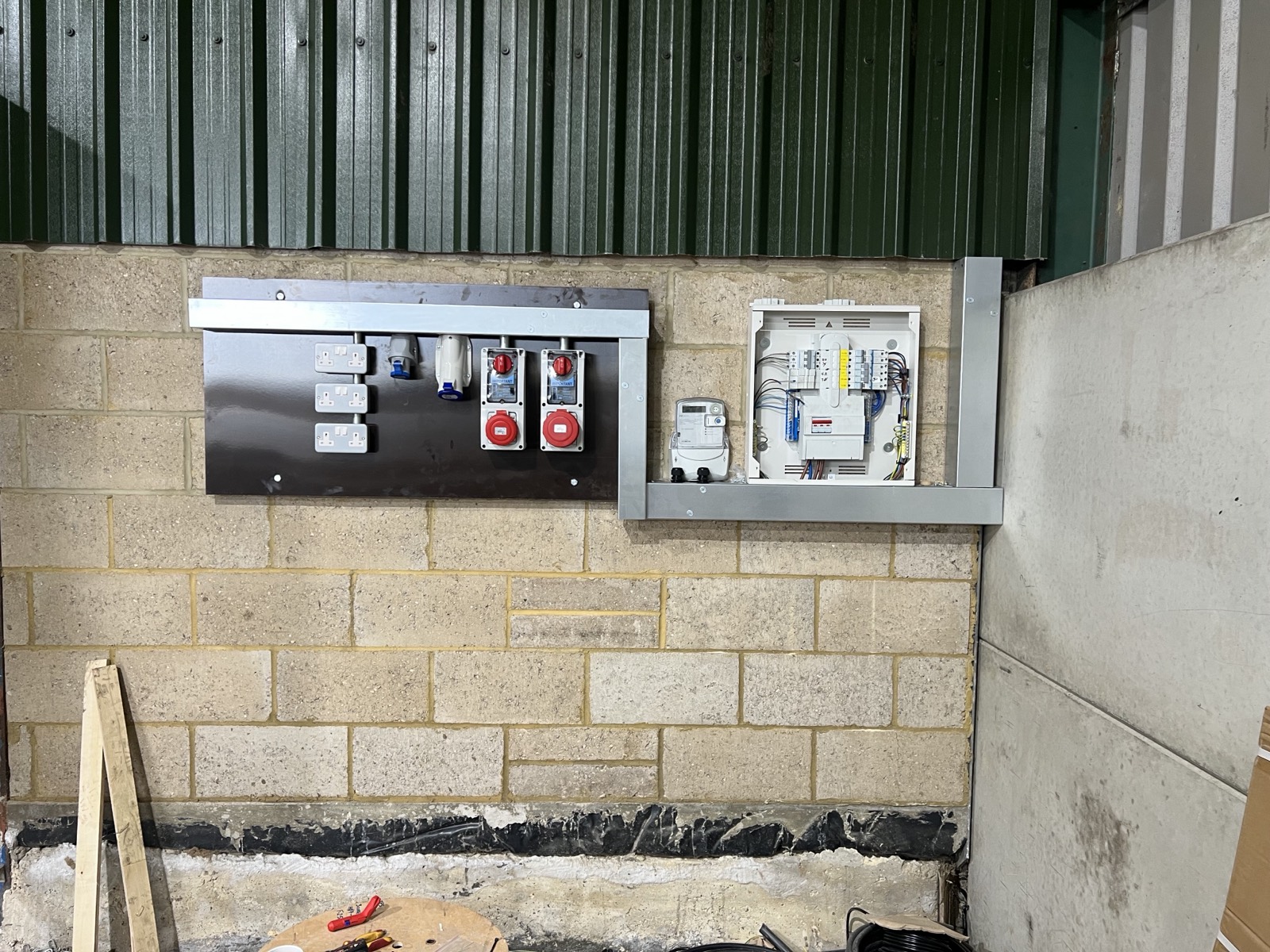 New build commercial unit three-phase electrical installation